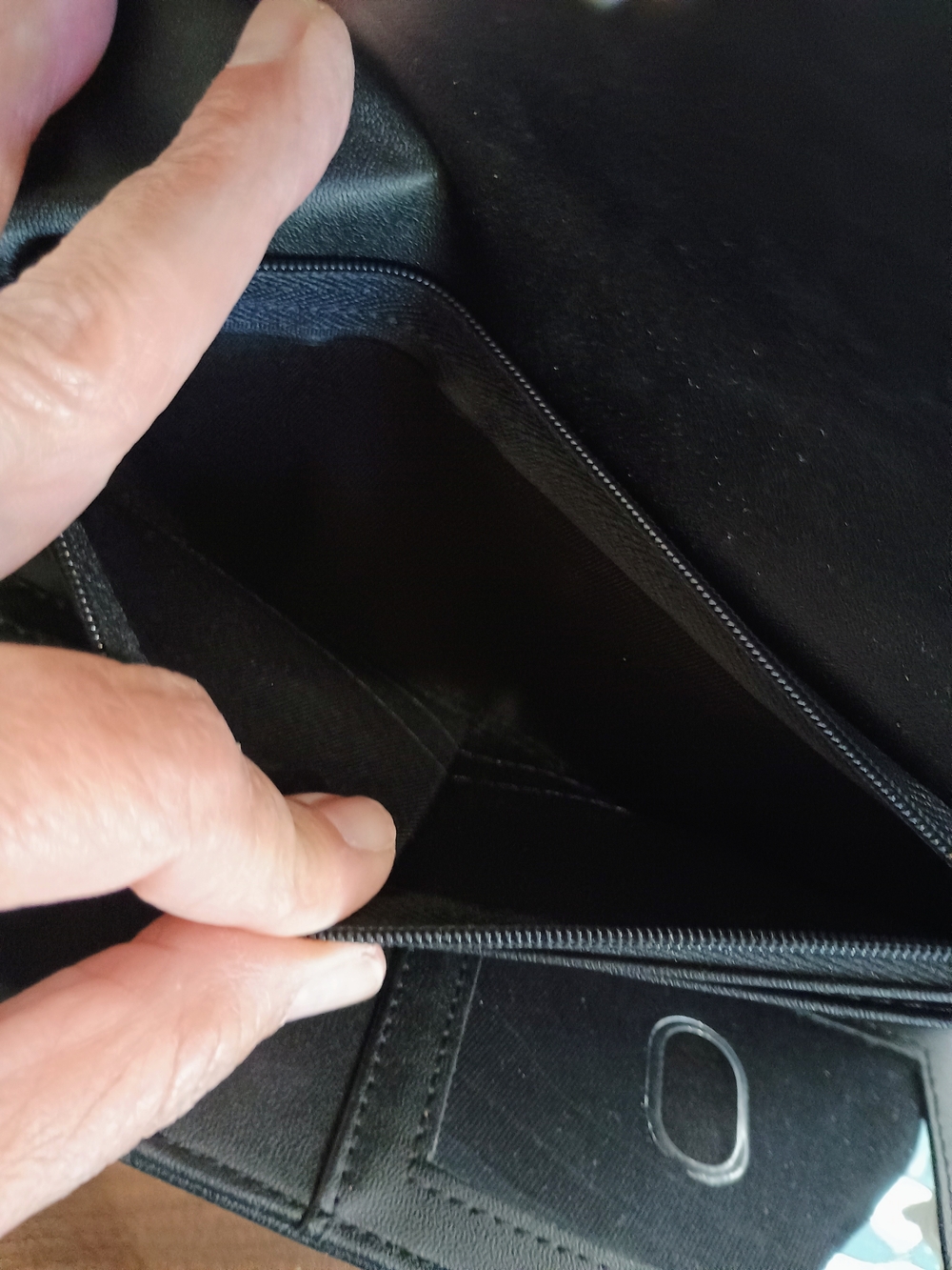 Classic Black Women's Long Wallet - Sleek Everyday Clutch - Picture 4 of 5